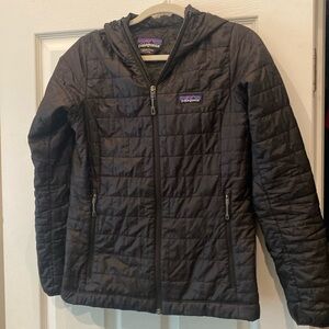 Patagonia puffy with hood, small